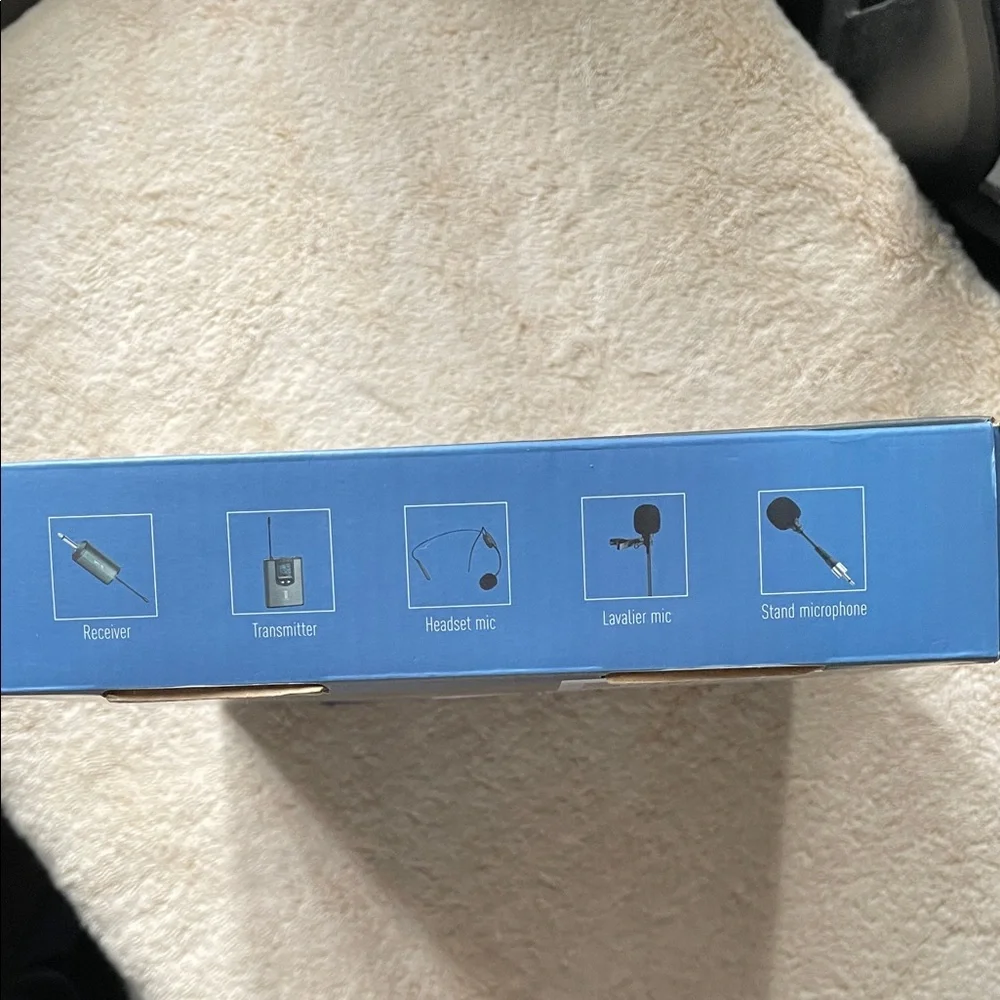 Source Unknown Wireless Headset System - Black and Blue